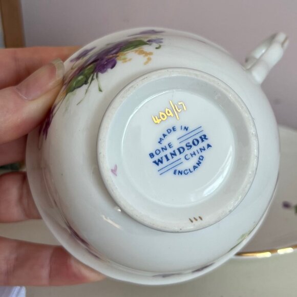 Vintage Bone China Teacup and Saucer by Windsor, Made in England - Picture 3 of 4